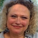 Anne Fletting als Secretary