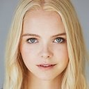 Olivia Boreham-Wing als Roland's Assistant