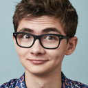 Elliott Fullam als Jonathan Shaw