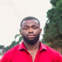 Peter Kilolo als Dozo