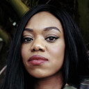 Lady Leshurr als Kaya (Bob's Worker)