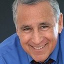 Joe Farago als TV Anchorman