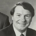 Jim Lehrer als Self - TV Broadcast Host