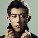 Jung Hyun-jin als Rookie Police Officer