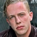 Chris Banks als Brian