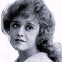 Elinor Field als Dolores Brewster