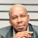 Hamilton Dlamini als Simeon