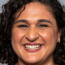 Samin Nosrat als Self