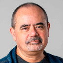 Eduardo Adrianzén als The Slave / El Esclavo
