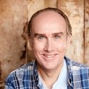 Michael Sigler als Pastor Wayne