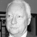 Pierre Messmer als Self