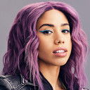 Camila Moreno als Lourdes