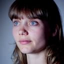 Simone van Bennekom als Lexie (jongere)