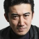 Nobuaki Shimamoto als Detective Oshiro