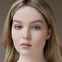 Scarlett Simmons als Young Anita