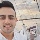 Indra Brotolaras als Andri