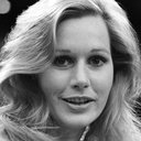 Sally Kellerman als Sybil Crane