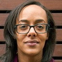 Lisa Lucas als Roger's Editor