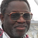 Michel Ange Nzojibwami als Colonel Théoneste Bagosora