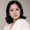 Kwon Ki-sun als Kwon Ok-bun