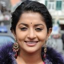 Meera Jasmine als Kanmani