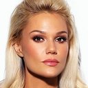Lena Kovačević als Pevačica