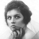Elaine Hammerstein als Mavis Cole