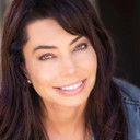 Milena Saboya als Angela Allen