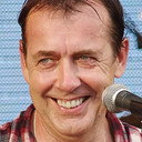 Mark Brzezicki als Self