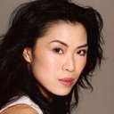 Vanessa Kai als Dr. Levitt