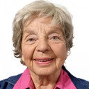 Yvonne Fix als Post Office Customer
