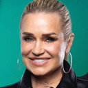 Yolanda Hadid als Self - Jurylid