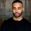 Anton Peeples als Akil