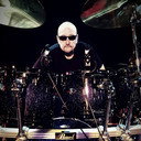 Gary 'Harry' James als Self (Vocals / Guitar / Drums)