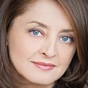 Jeanette Cronin als Lesley Warner