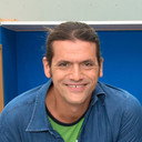 Íñigo Segurola als Self - Co-Host