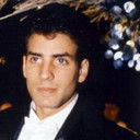 Carlos Miranda als Twin Bodyguard Francesco