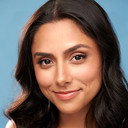 Michelle Khare als Self - Host