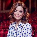 Katie Derham als 