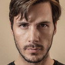 Dawson James als Mark