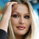 Éva Henger als Spogliarellista alla finestra