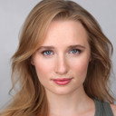 Lorian Gish als Odette Fontaine