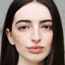 Honor Gillies als Barb Azure