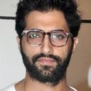 Akshay Oberoi als Mufti