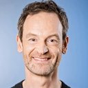 Jörg Hartmann als Direktor Fredersen