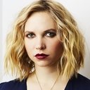 Jane Stiles als Beth