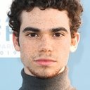 Cameron Boyce als Carlos