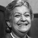 Lourdes Mayer als Dona Pequenina
