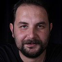 Oğuz Öztaş als Sakallı Adam