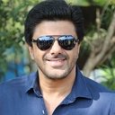 Samir Soni als Sanjay Malhotra